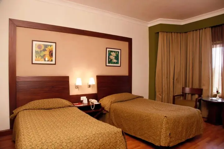Мумбаи: The Retreat Hotel & Convention Centre