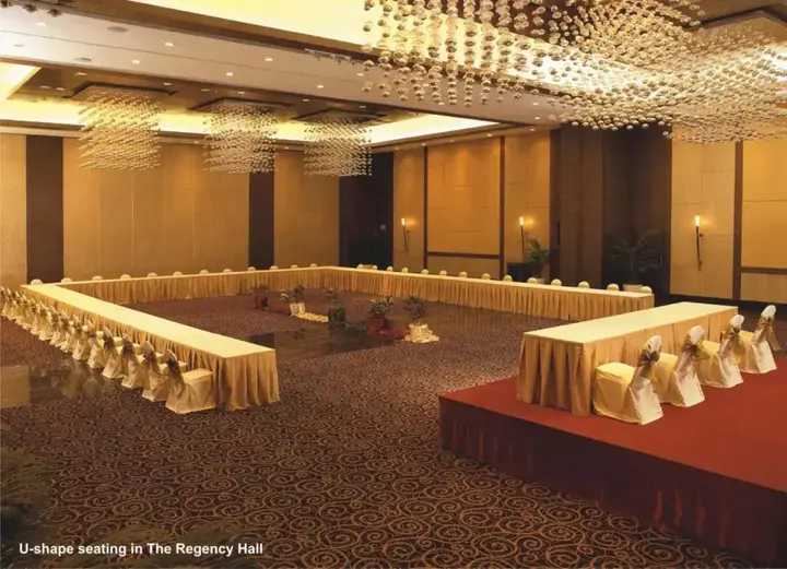 Мумбаи: The Retreat Hotel & Convention Centre