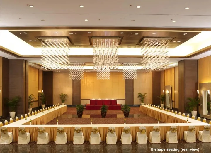 Мумбаи: The Retreat Hotel & Convention Centre