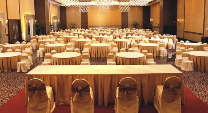 Мумбаи: The Retreat Hotel & Convention Centre