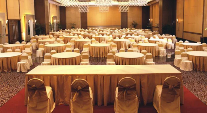 Мумбаи: The Retreat Hotel & Convention Centre