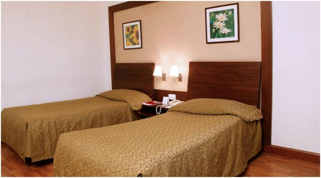 Мумбаи: The Retreat Hotel & Convention Centre