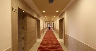Вриндаван: Nidhivan Sarovar Portico Vrindavan