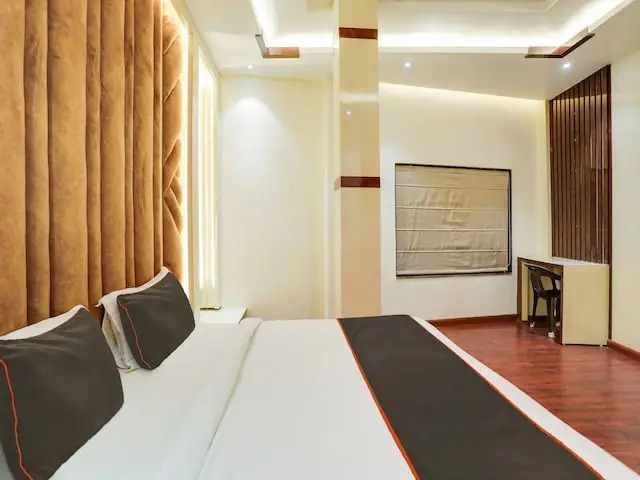 Катра: Hotel Madhuban