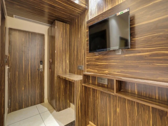Катра: Hotel Madhuban