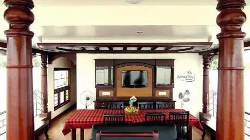 Аллеппи: Pournami Houseboats