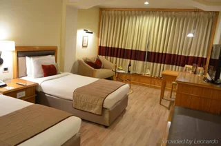 Джаландхар: The Maya Hotel