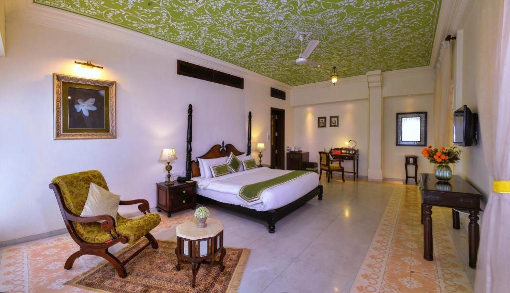 Hotel Ananta Palace — фото 1