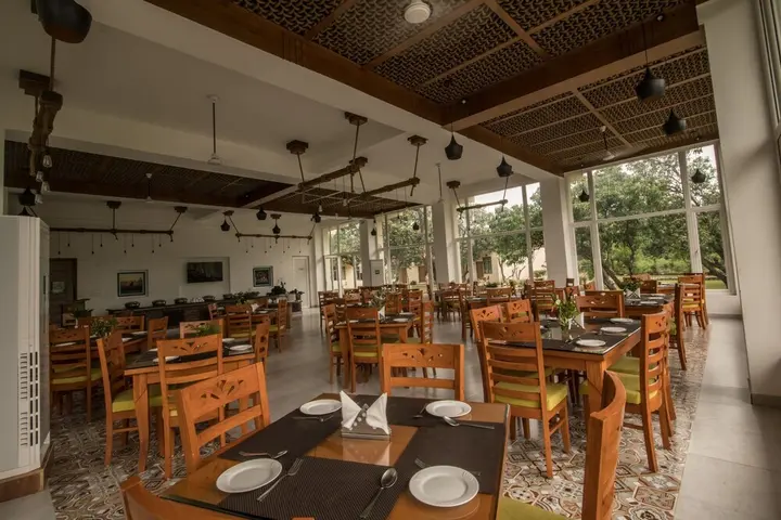 Наинитал: La Perle River Resorts