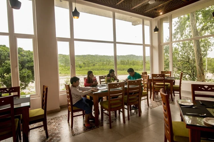 Наинитал: La Perle River Resorts