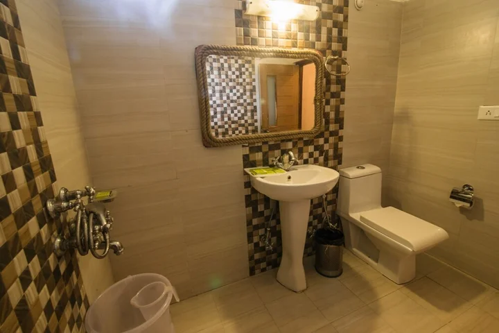 Наинитал: La Perle River Resorts