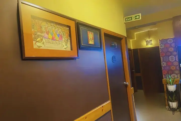 Колката: The Kei Inn