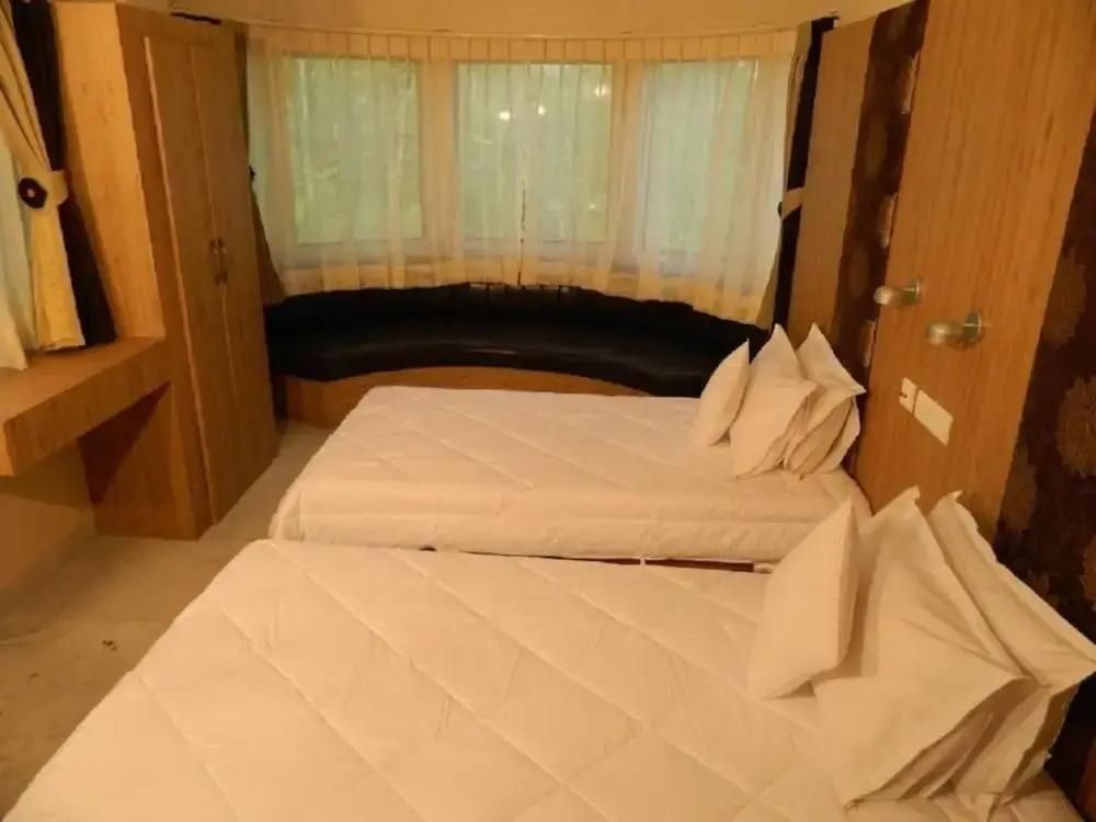 Колката: The Kei Inn