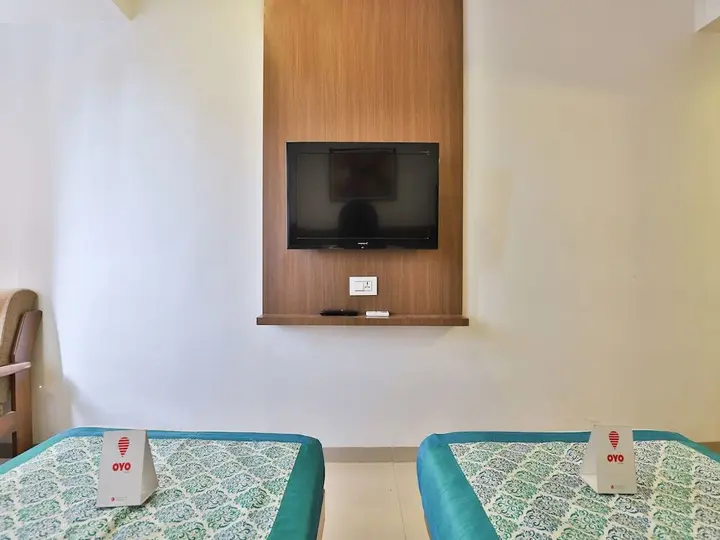 Вадодара: Hotel Kalyan