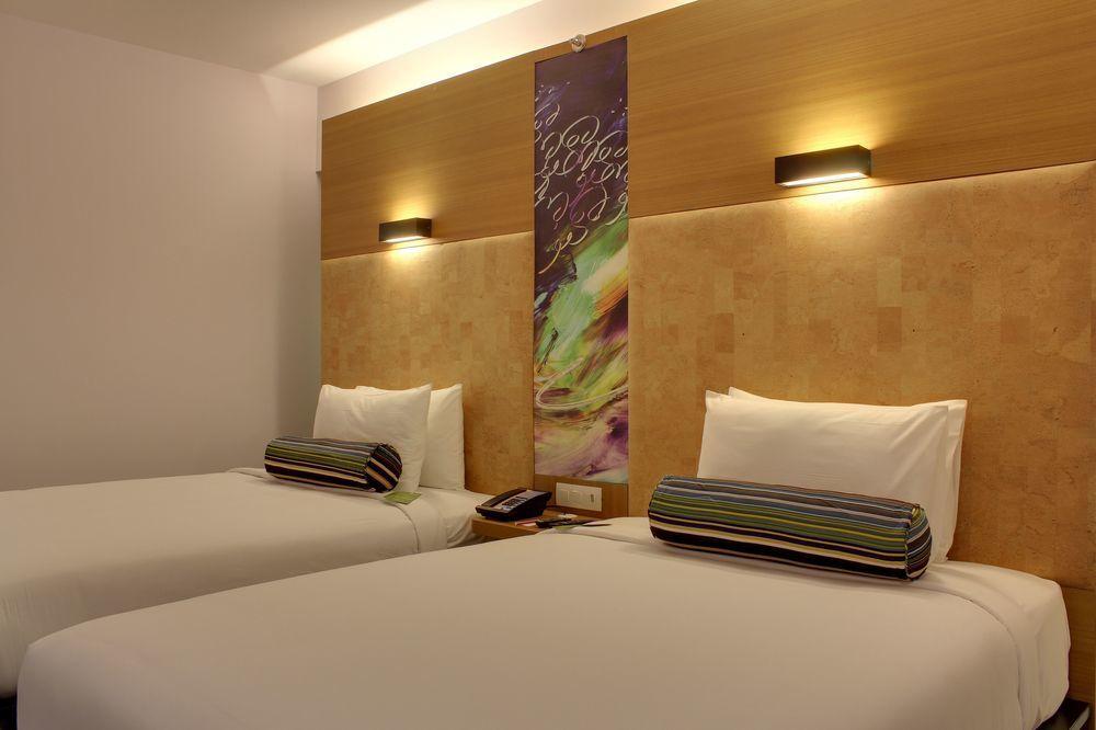 Ахмедабад: Aloft Ahmedabad SG Road