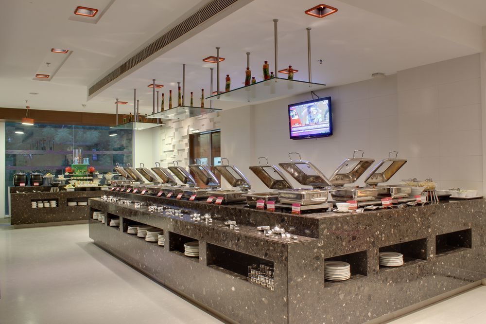 Ахмедабад: Aloft Ahmedabad SG Road