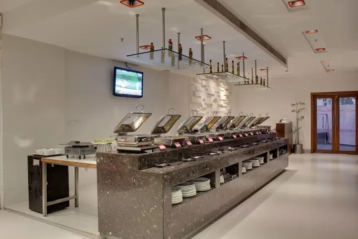 Ахмедабад: Aloft Ahmedabad SG Road