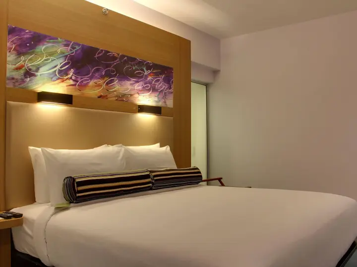 Ахмедабад: Aloft Ahmedabad SG Road