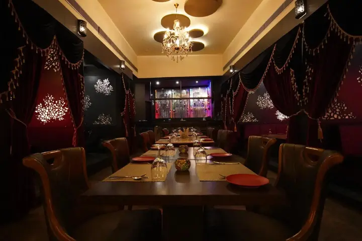 Ранчи: Hotel Arya - Unmarried Couples are not Allowed