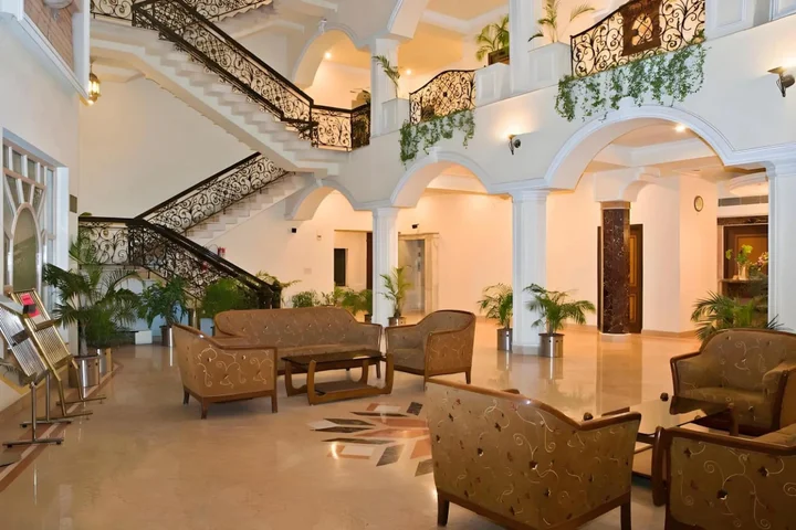 Ранчи: Hotel Arya - Unmarried Couples are not Allowed