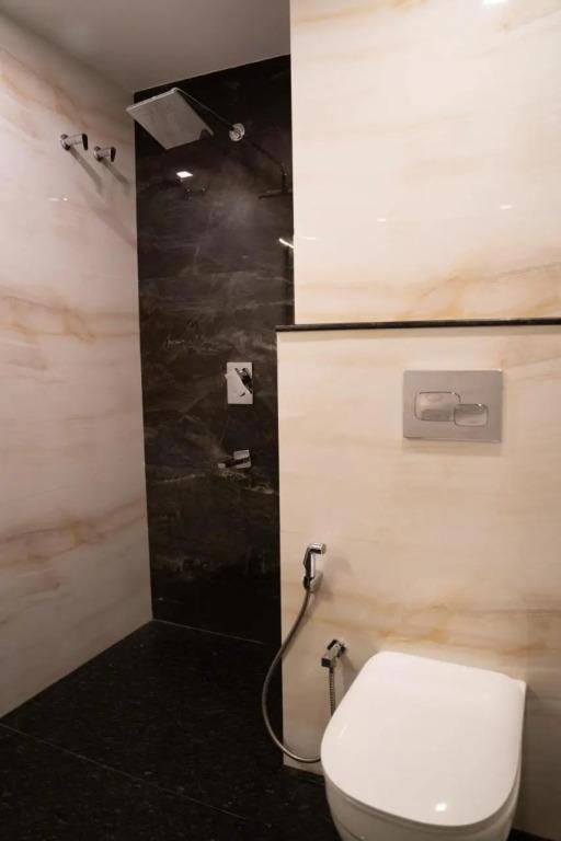 Ранчи: Hotel Arya - Unmarried Couples are not Allowed