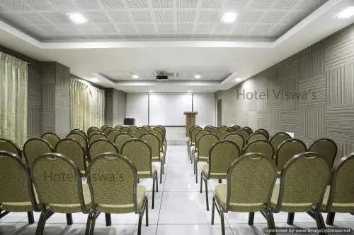 Соманур: Hotel Viswas