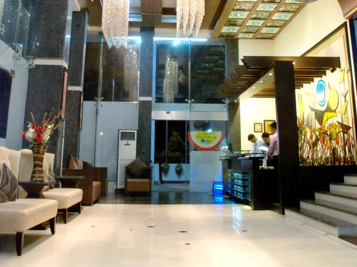 Чандигарх: Hotel Orbit