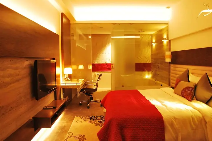 Чандигарх: Maya Hotel