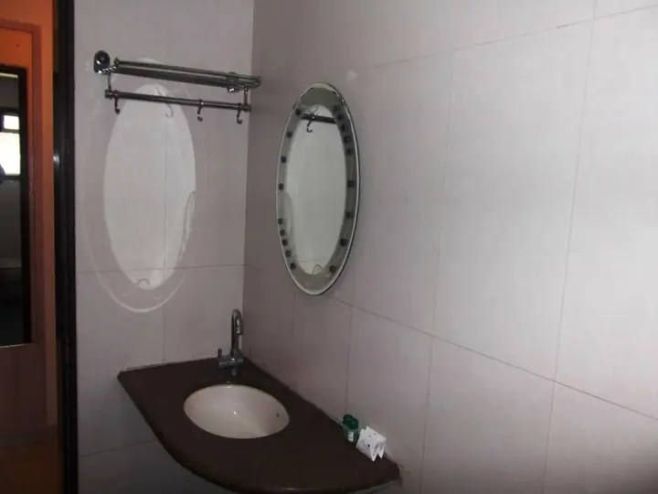 Чакан: Hotel Neelam Executive