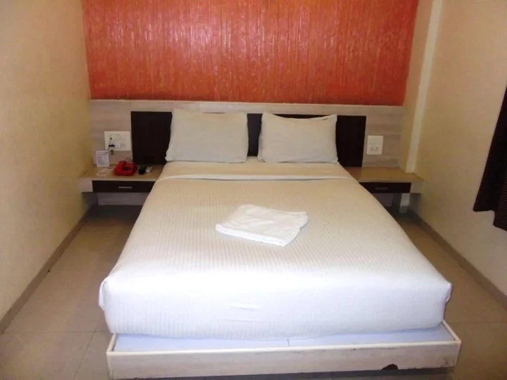 Чакан: Hotel Neelam Executive