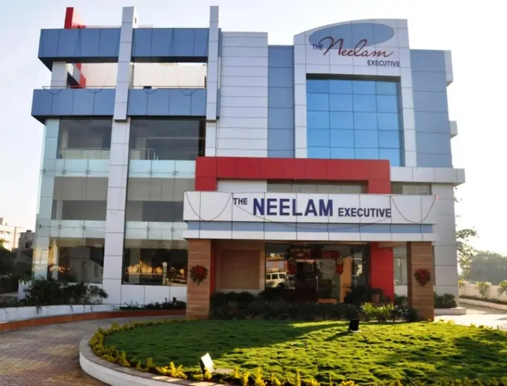 Чакан: Hotel Neelam Executive
