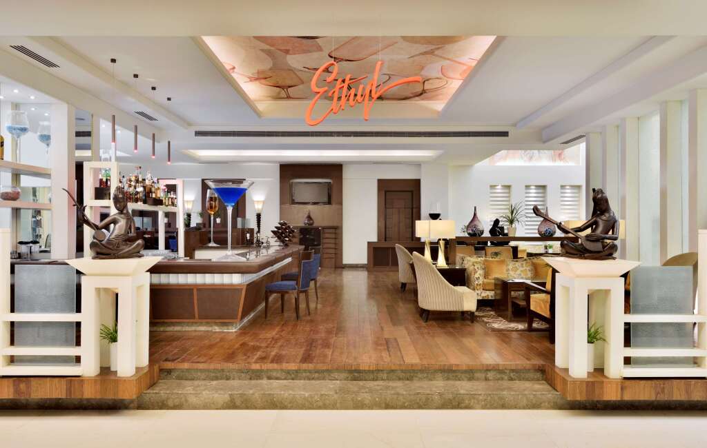 Нойда: Radisson Noida