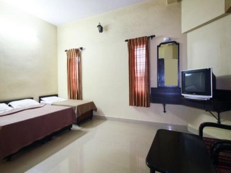Мадикери: Coorg Regency Hotel