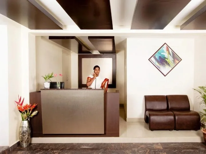 Тируваннамалай: Aakash Inn Tiruvannamalai