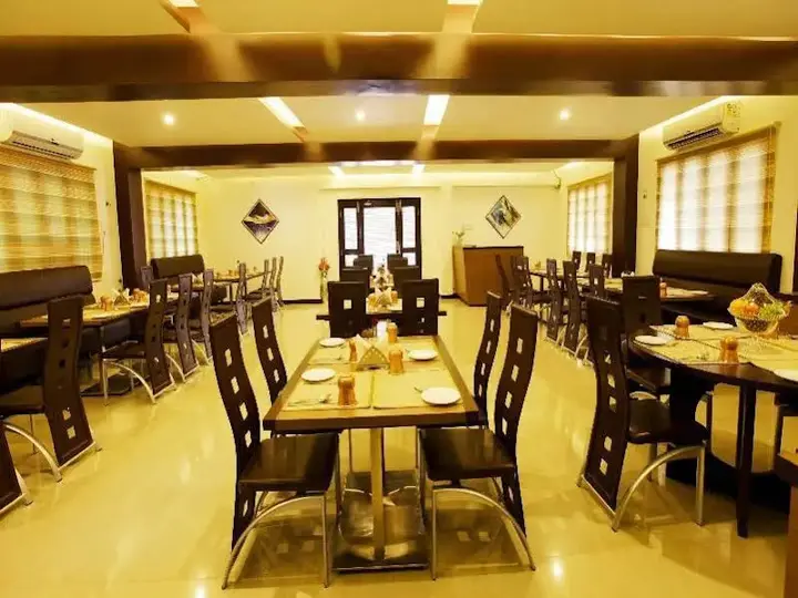 Тируваннамалай: Aakash Inn Tiruvannamalai