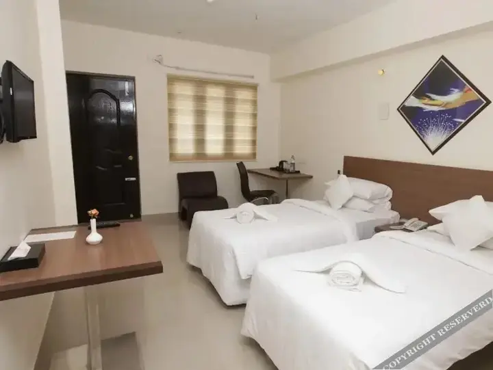 Тируваннамалай: Aakash Inn Tiruvannamalai