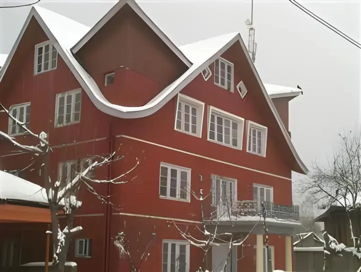 Шринагар: OYO 85927 Marias Hotel