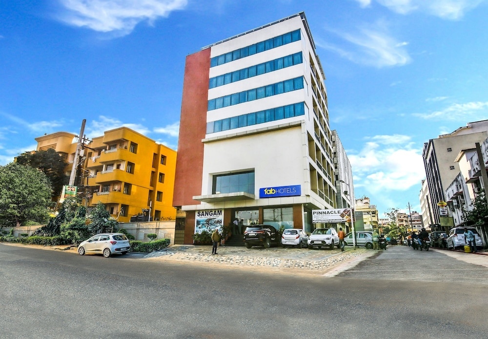 Ранчи: FabHotel The Pinnacle