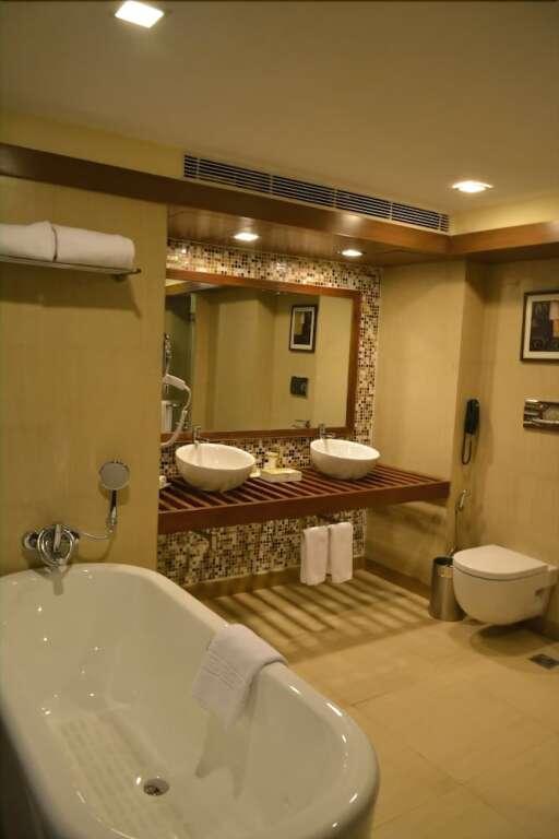 Наинитал: The Hridayesh SPA Wilderness Resort