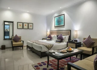 Фаридабад: Sarovar Portico Surajkund