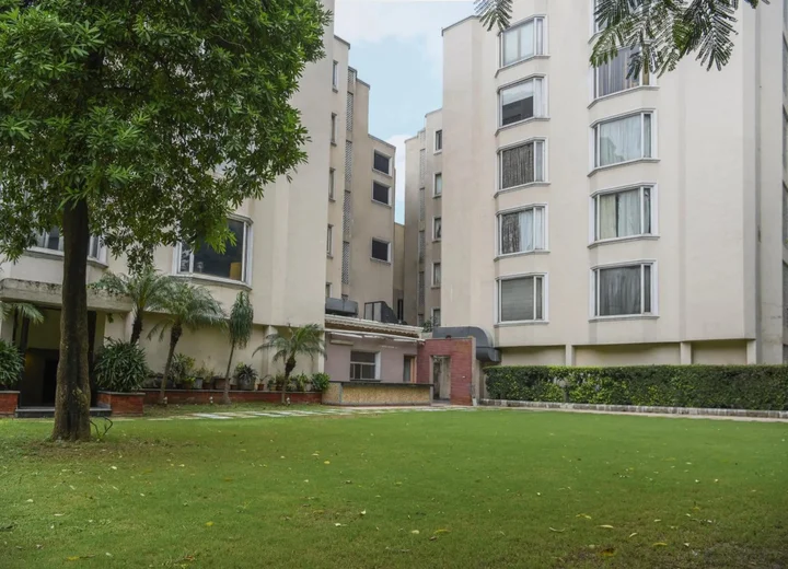 Фаридабад: Sarovar Portico Surajkund