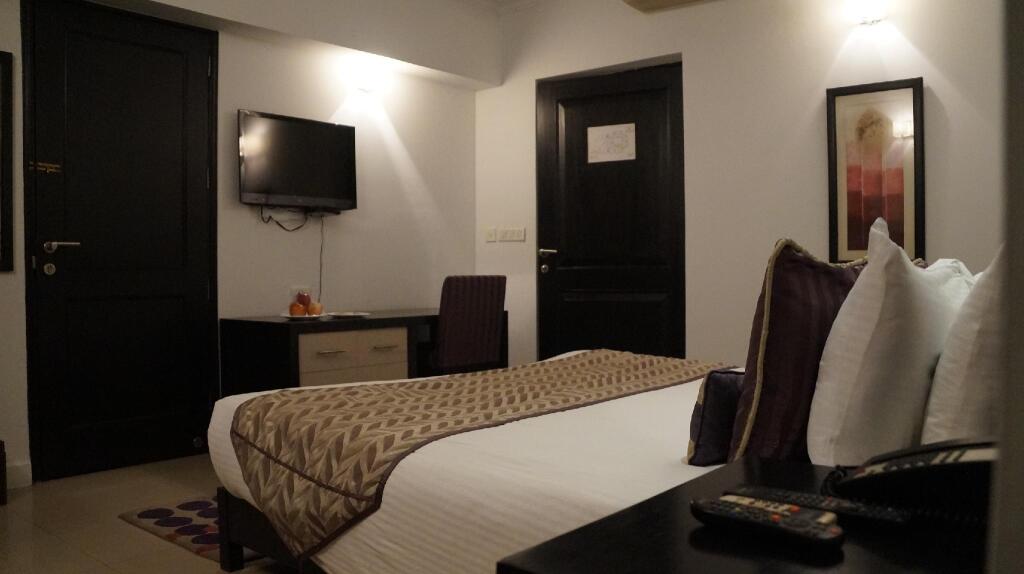 Фаридабад: Sarovar Portico Surajkund