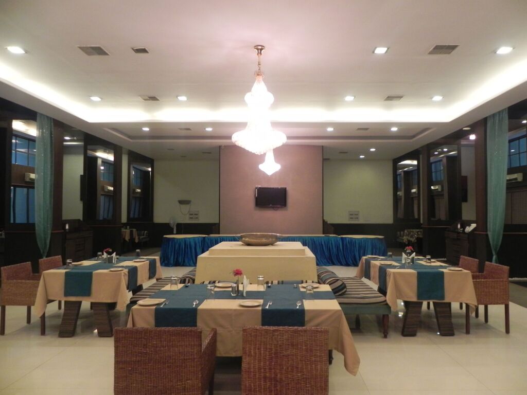 Ширди: Hotel Reeva Suites