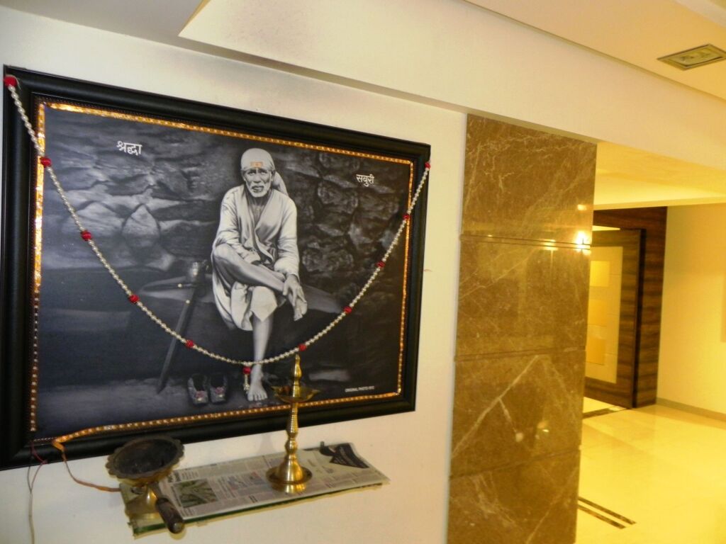 Ширди: Hotel Reeva Suites