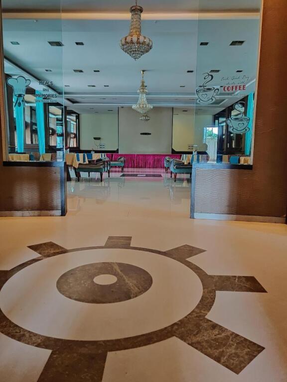 Ширди: Hotel Reeva Suites