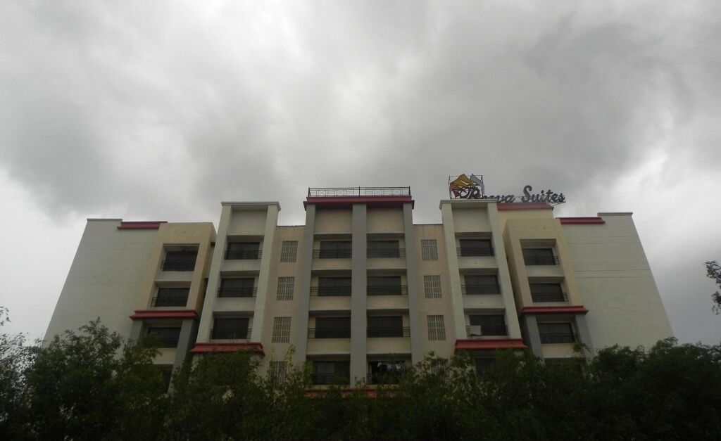 Ширди: Hotel Reeva Suites