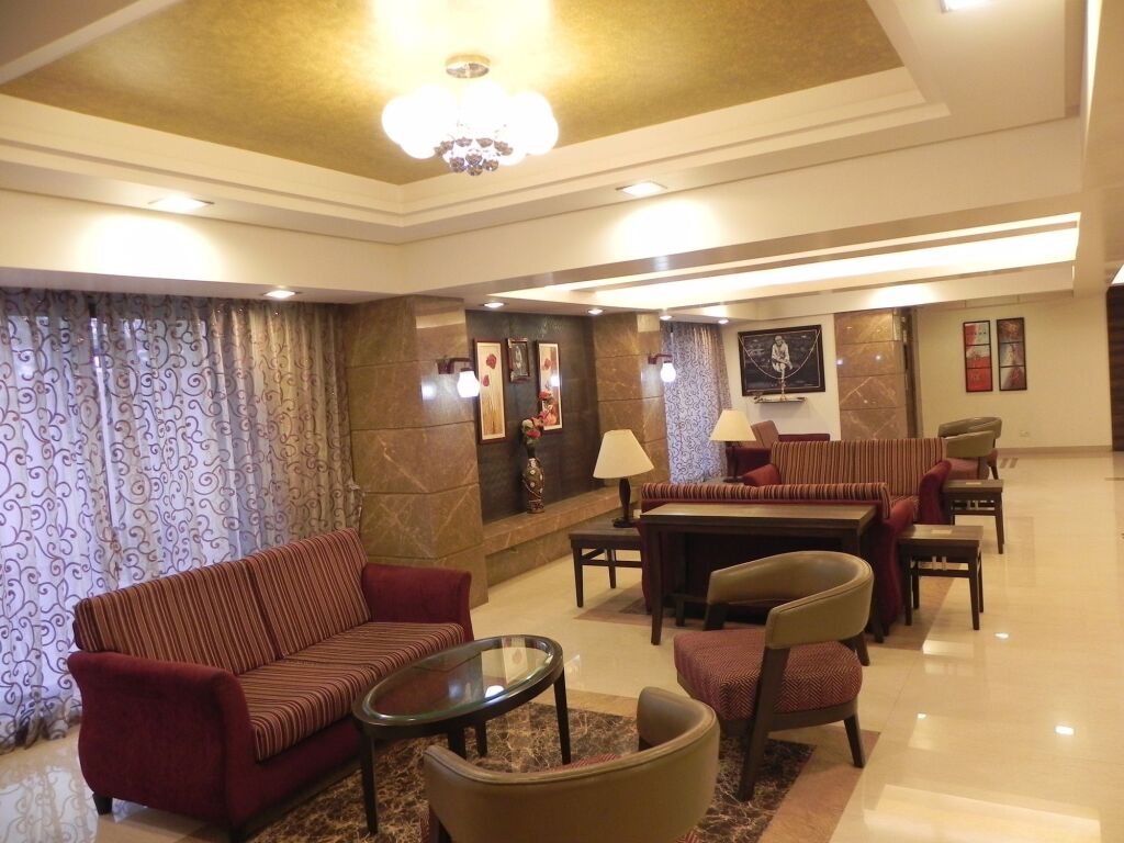 Ширди: Hotel Reeva Suites