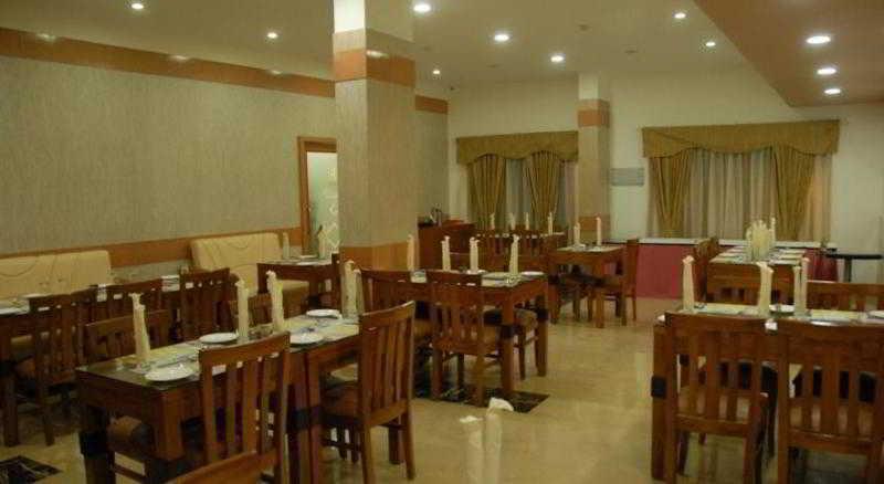 Бангалор: Meenal Hotel
