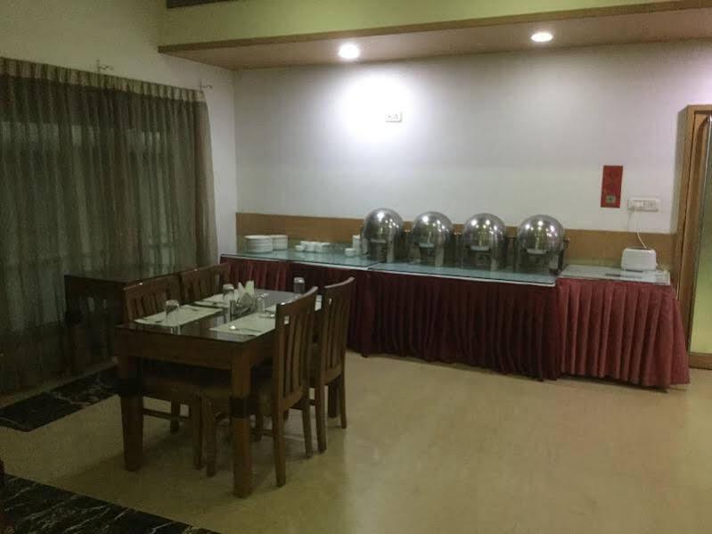 Бангалор: Meenal Hotel