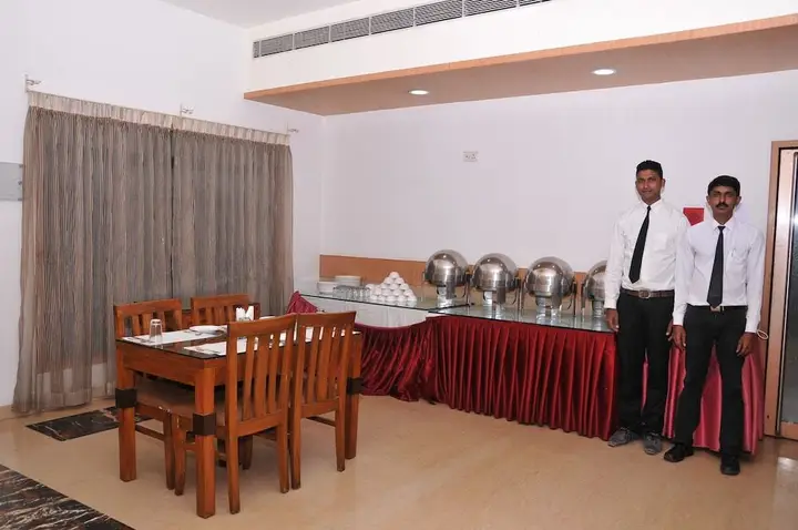 Meenal Hotel — фото 4